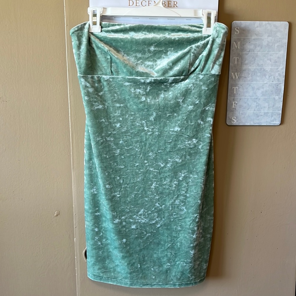 UO Crushed Velvet Strapless Mini Dress M